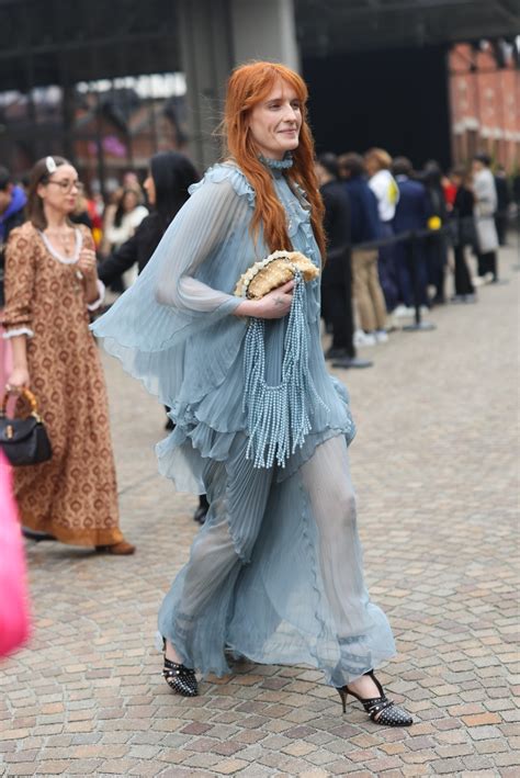 florence welch outfits